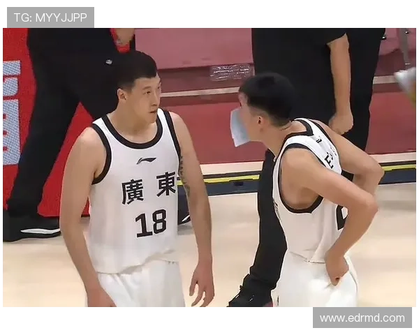 广东内线被打爆杜锋回应外援调整