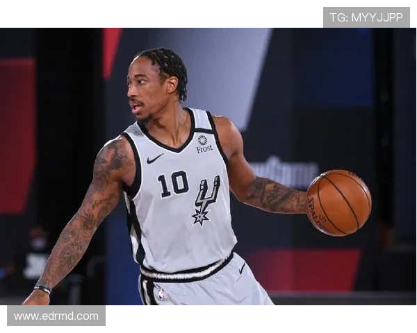 记者曝乌加特今夏离队身价减半